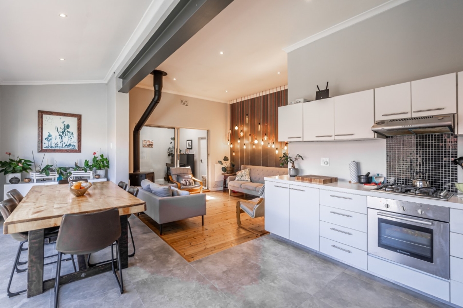 To Let 3 Bedroom Property for Rent in Wynberg Upper Western Cape